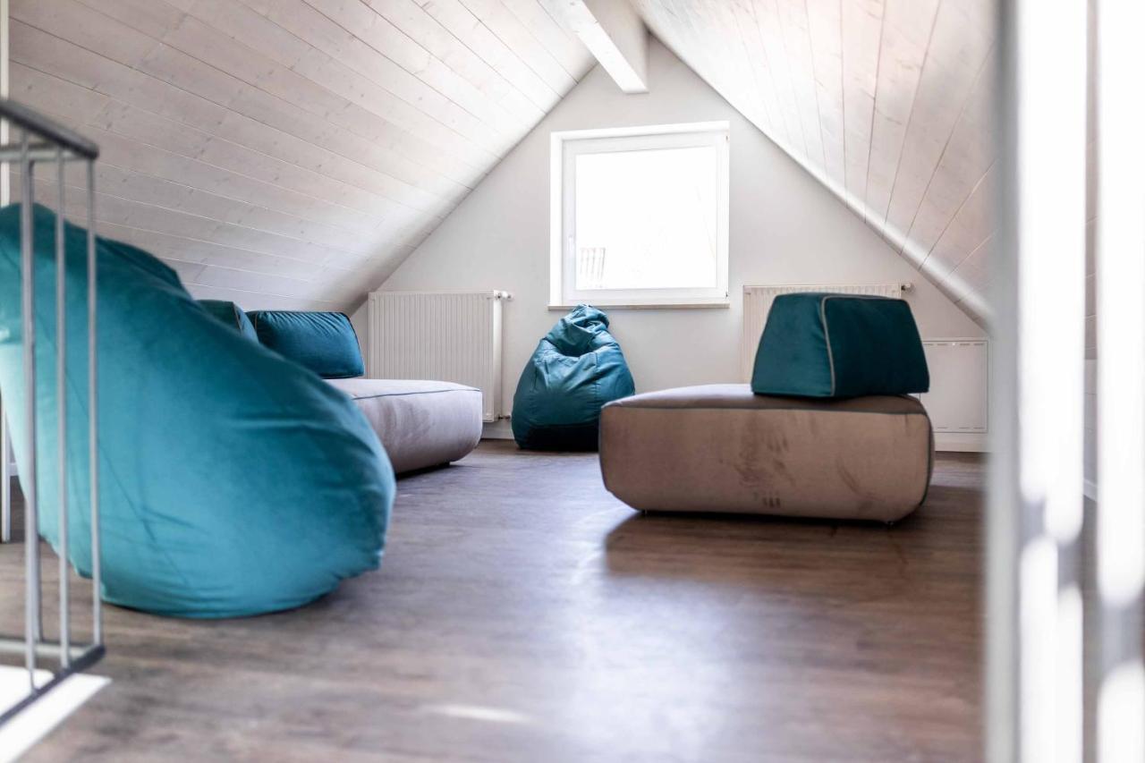 Stay Cooper L Guesthouse Zum Loewen Мерано Екстер'єр фото