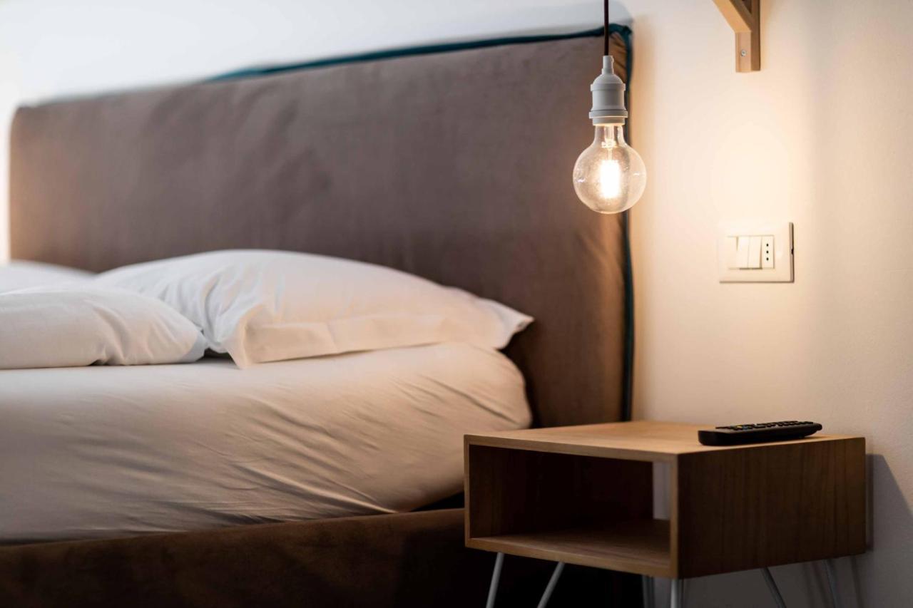 Stay Cooper L Guesthouse Zum Loewen Мерано Екстер'єр фото